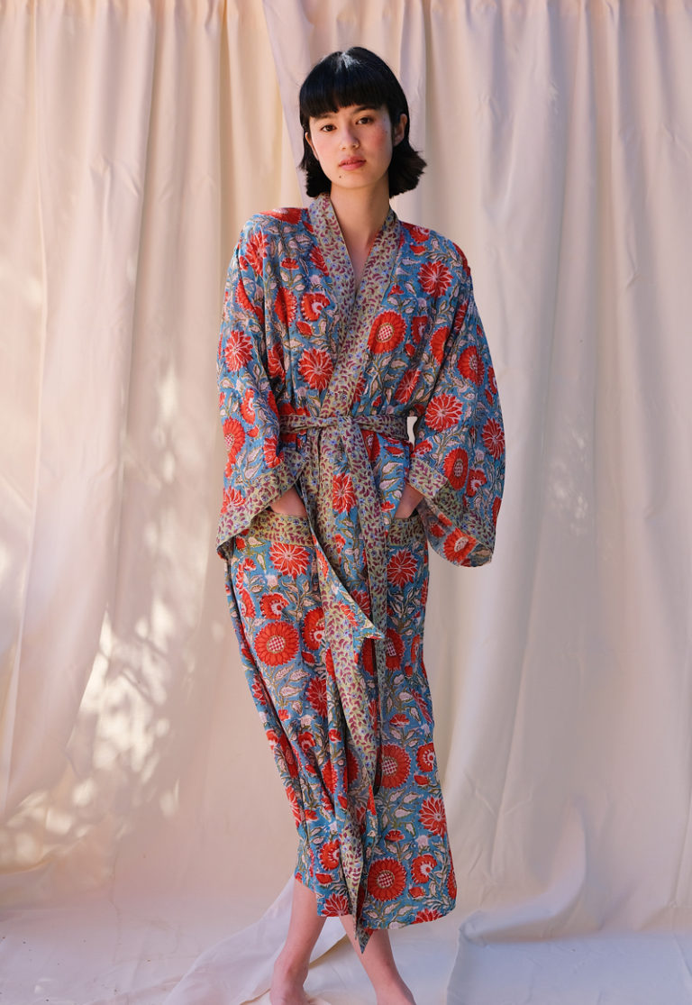 Kimono Robe – Red Daisy