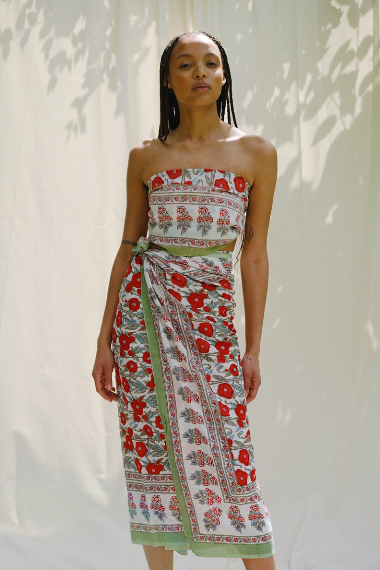 Sarong – Red Flowers