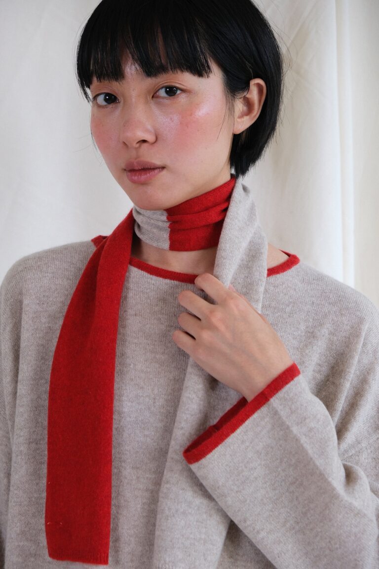 Cashmere Duo Scarf – Sand / Scarlet