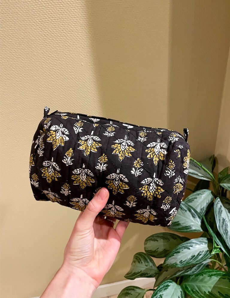 Quilted Cosmetic Bag – Ebony