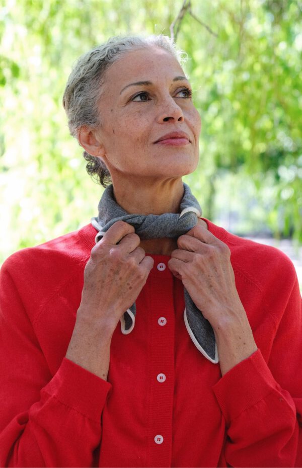 Triangle Scarf - Ivory/ Grey - Image 3