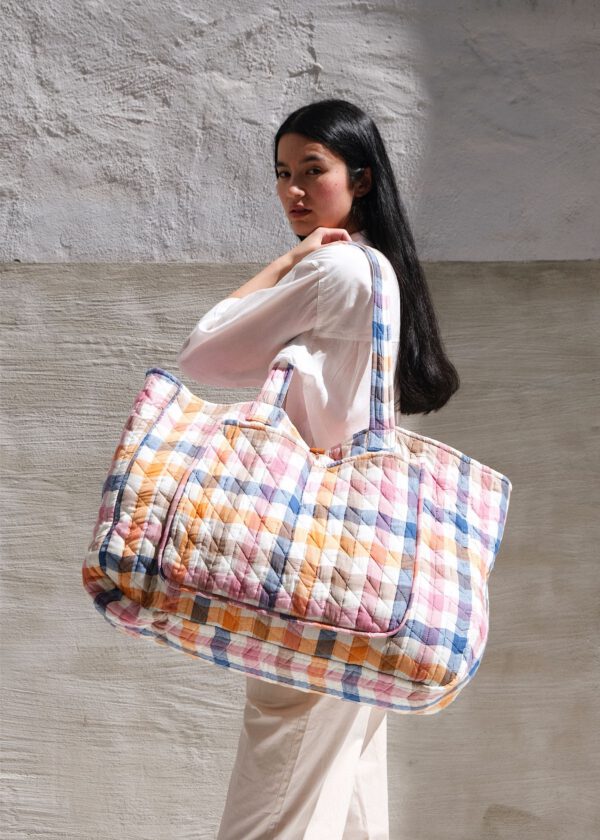 Large Quilted Bag - Soft Plaid