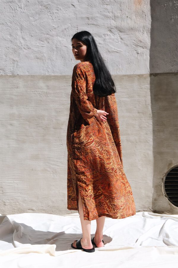 Embroidered Silk Sari Kaftan - Image 4