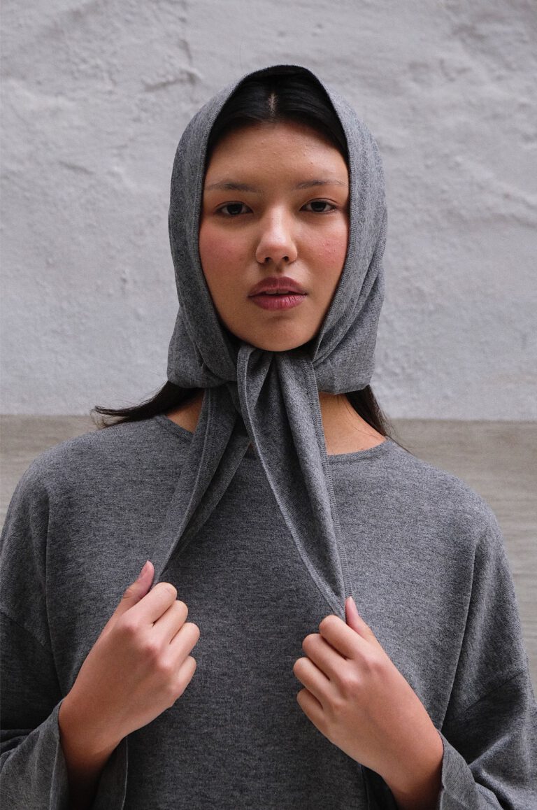 Triangle Scarf – Ash