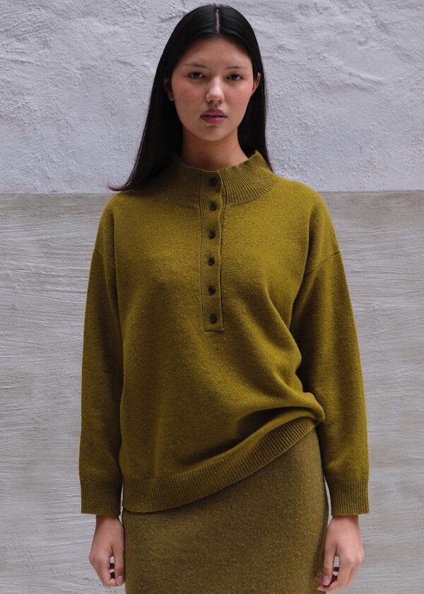 Button Funnel Neck - Pesto