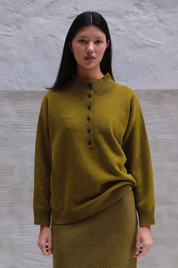 Button Funnel Neck - Pesto