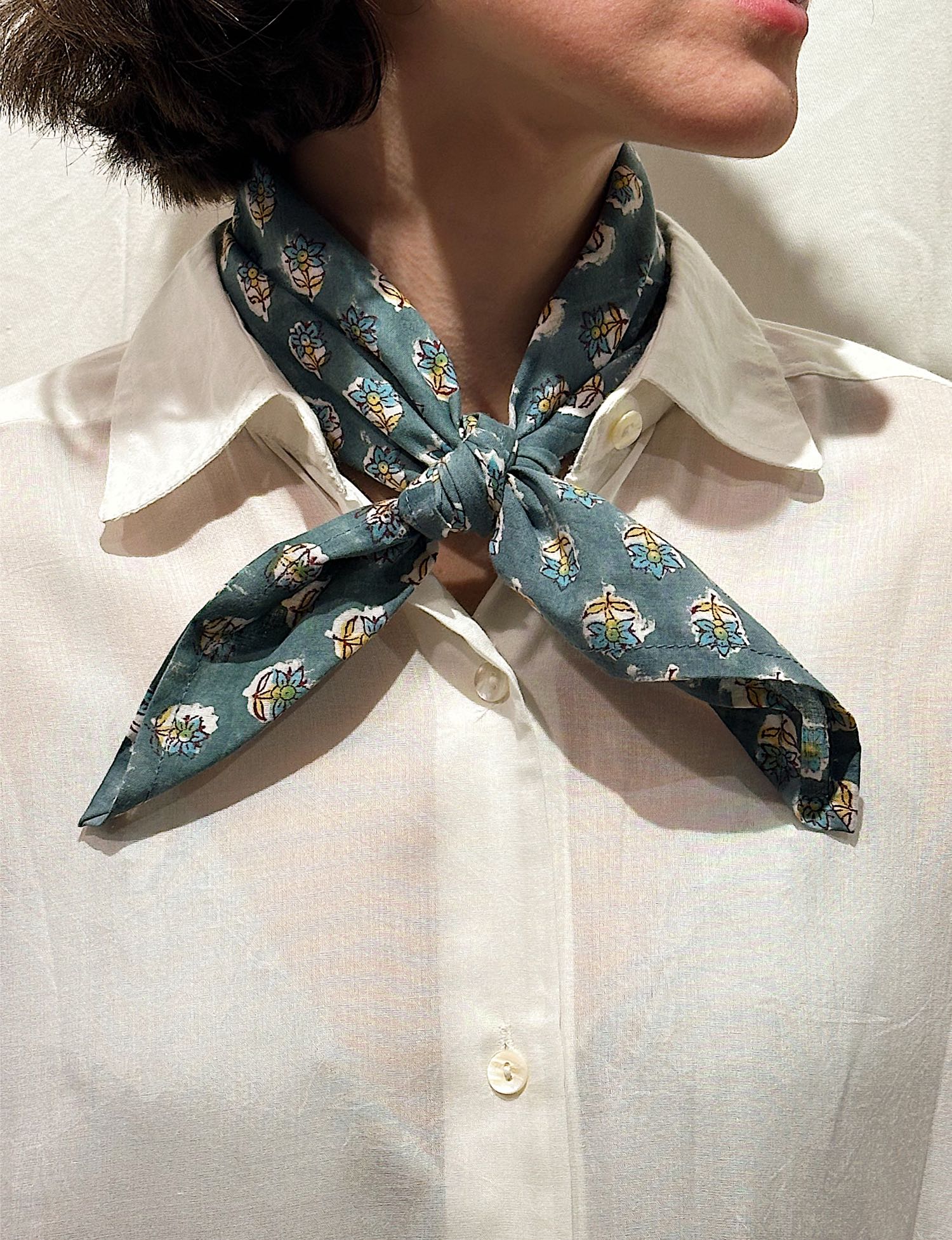 green Handkerchief – Daffodil