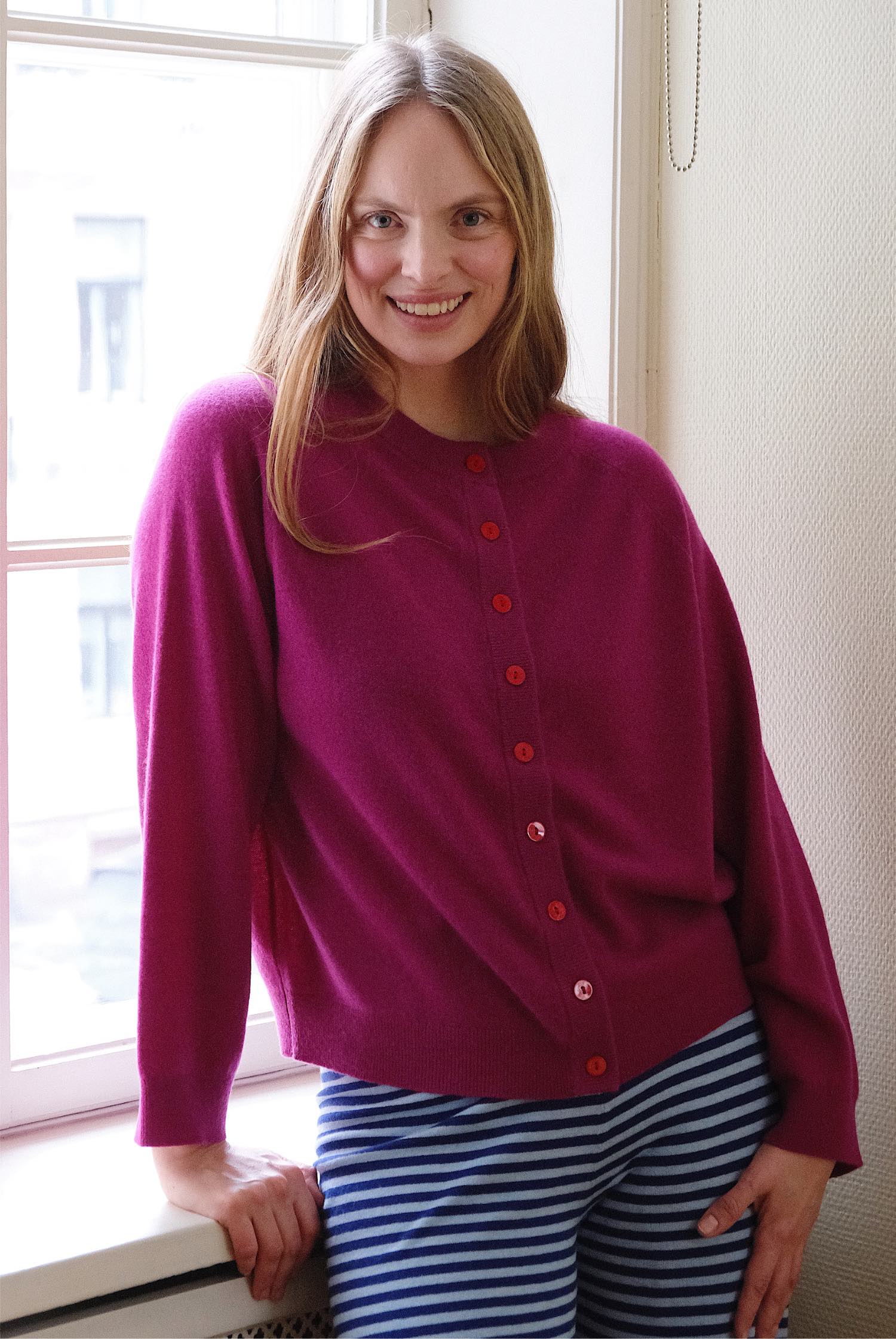 cashmere_cardigan Cashmere Cardigan – Beetroot