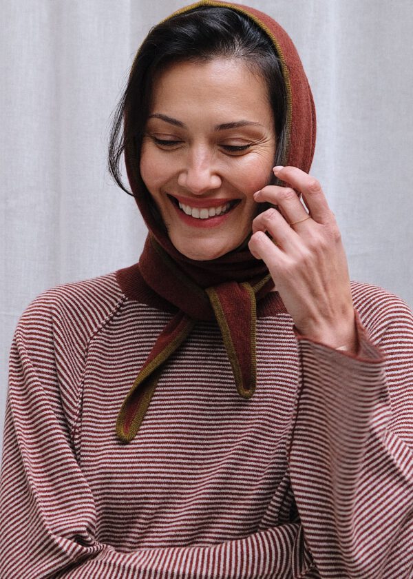 Merino Hooded Scarf - Dark Henna/ Musk